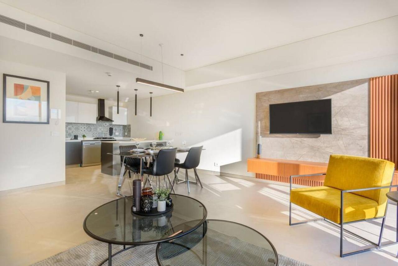 Apartment Gitta 2 Bedroom Apt In Tower Forty Four *