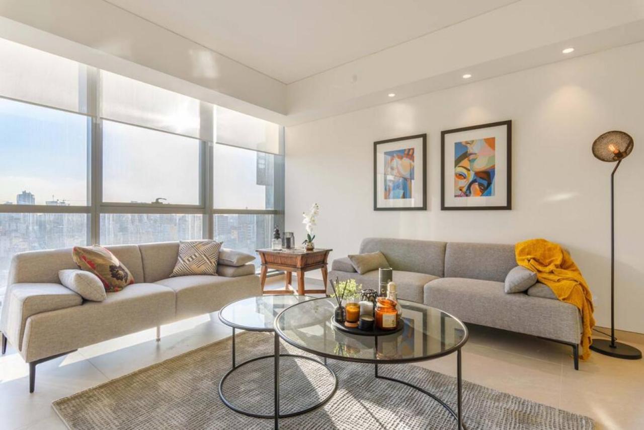 Gitta 2 Bedroom Apt In Tower Forty Four