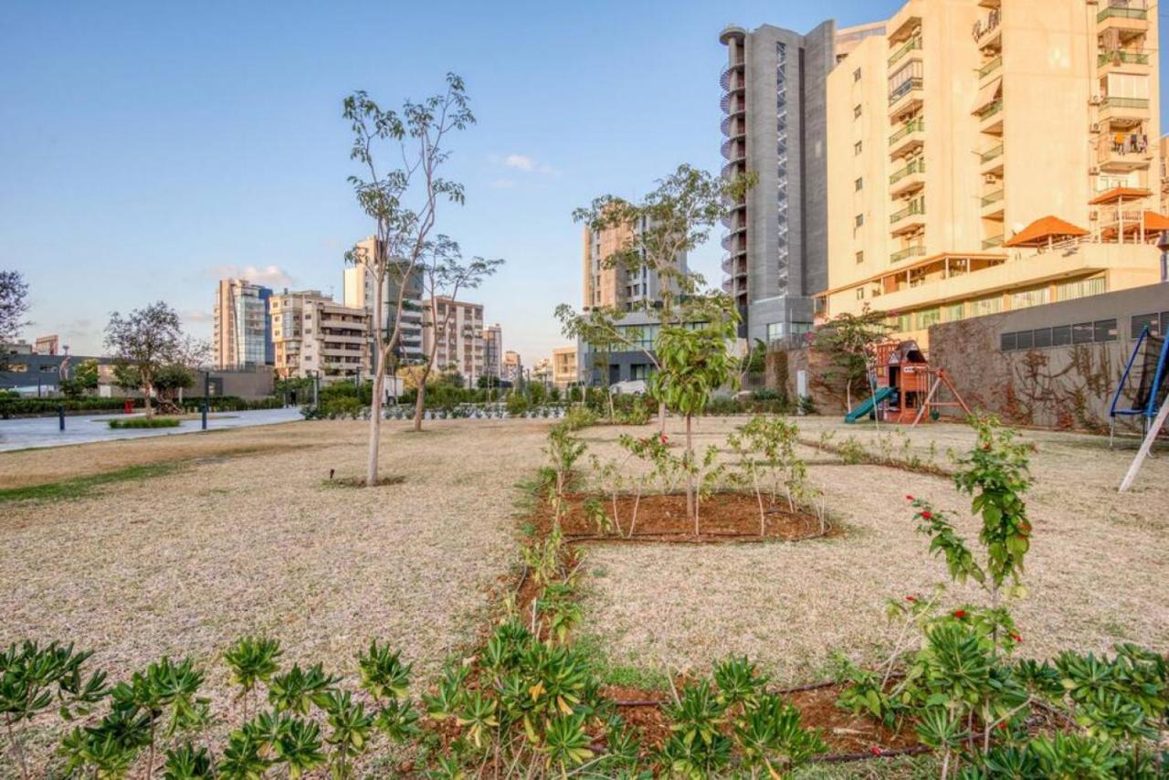 Apartment Gitta 2 Bedroom Apt In Tower Forty Four